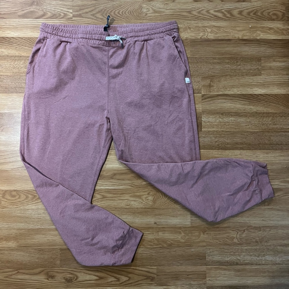 VUORI // Mauve Sweat Pants